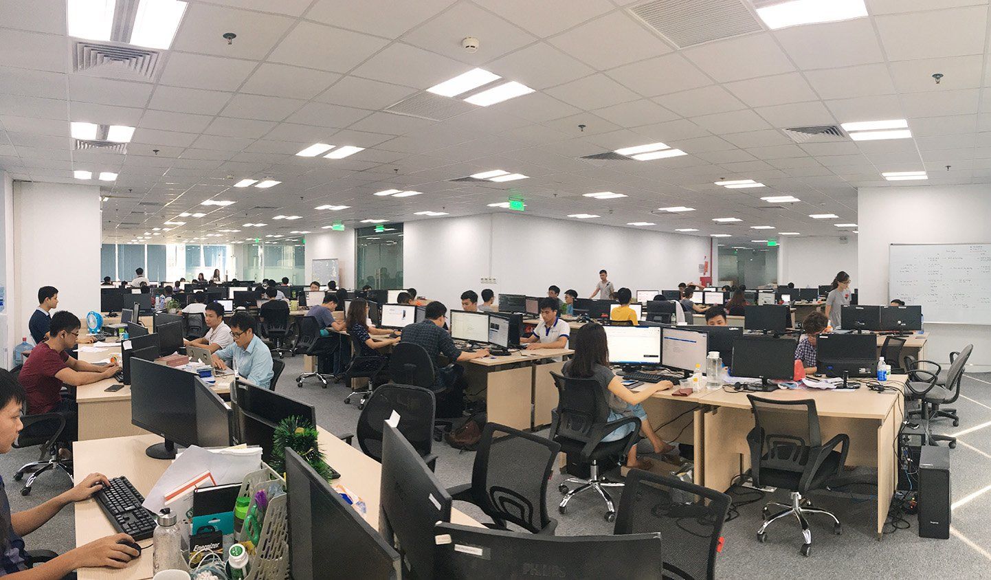https://stg.kaopiz.com/wp-content/uploads/2018/08/Office_center01.jpg